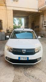 dacia sandero 1.0 100cv gpl casa madre 2020