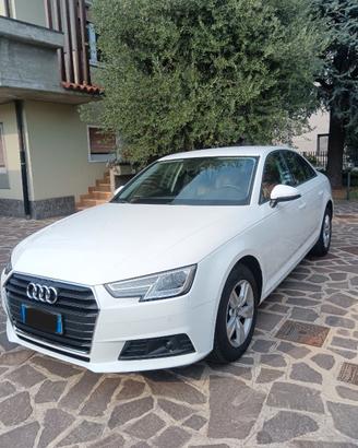 Audi A4 2018 berlina