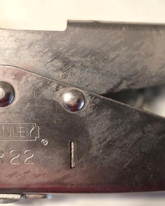 RIVETTATRICE MANUALE STANLEY-MR22 MADE IN USA.