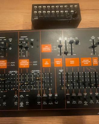 Korg arp odyssey module rev 3 + korg sq1