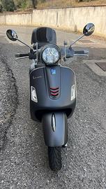 Vespa 300 gts super sport