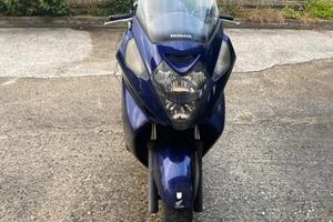 Honda Silver Wing 400 - 2006