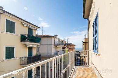 3 LOCALI A GROTTAMMARE