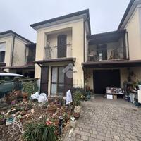 VILLA A SCHIERA A SAN GIORGIO BIGARELLO