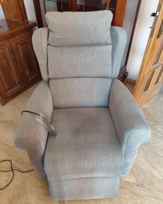 Poltrona alzante elettrica relax con inclinazione