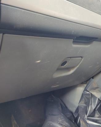 Cassetto portaoggetti FORD RANGER del 2010