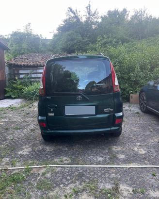 Yaris Verso