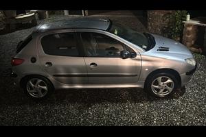 Peugeot 206 1.1 benzina