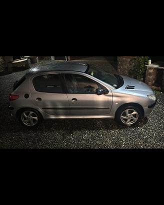 Peugeot 206 1.1 benzina