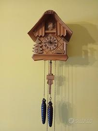 Orologio a Cucù in Legno della Foresta Nera