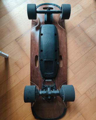skateboard longboard elettrico 
