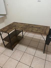 Scrivania come nuova