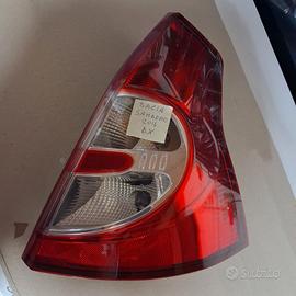 FANALE POSTERIORE DESTRO DX DACIA SANDERO USATO