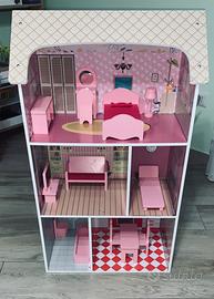 Casa in legno per Bambole