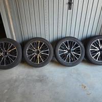 Cerchi in lega con gomme invernali 225/50 R18 95 V