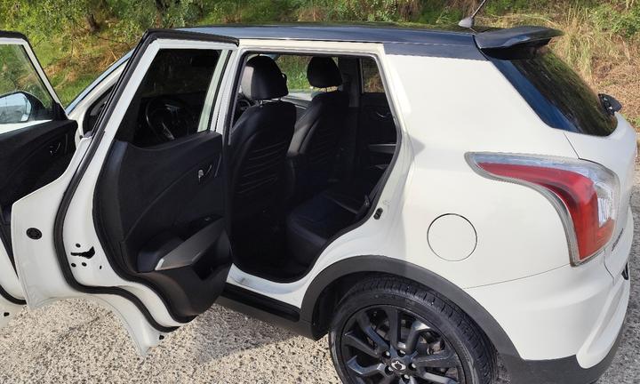 coma da foto splendida ssangyong tivoli