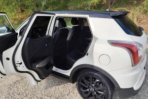 coma da foto splendida ssangyong tivoli