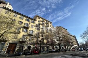 Quadrilocale da ristrutturare in Corso Alcide De G