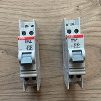 Interruttore modulare abb e233-40 32a 400v