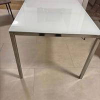 Tavolo con piano in vetro Torsby Ikea