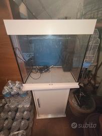 Acquario JUWEL completo di mobile + accessori 