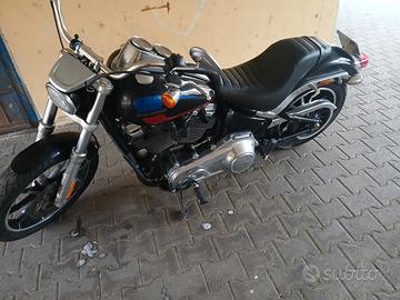 Harley Davidson Softail Low Rider