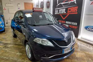 Lancia Ypsilon 1.2 69 CV 5 porte soli 68000 km