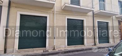 Locale commerciale 150mq con deposito a Giarre