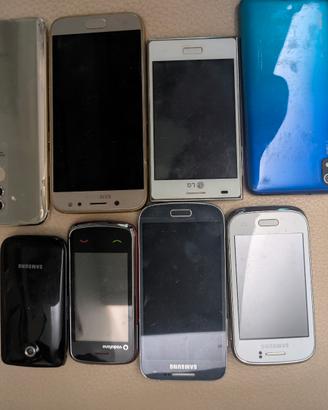 stock 8 cellulari