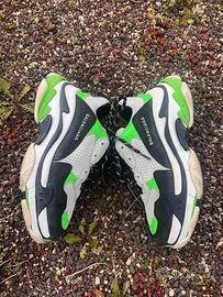 Balenciaga triple s green black