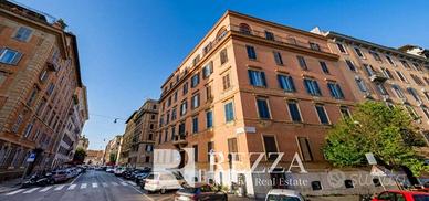 Immobile di 285 m² con più di 5 locali a Roma