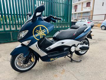 Yamaha TMAX