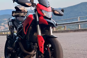 Ducati Hyperstrada 821 2014