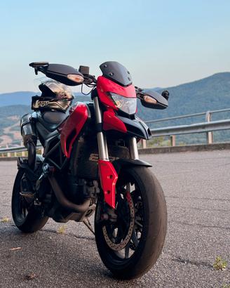 Ducati Hyperstrada 821 2014