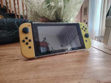 nintendo switch + giochi + microSD