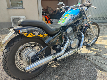 Honda shadow 600 custom Harley e anime jap