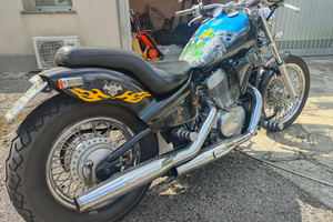 Honda shadow 600 custom Harley e anime jap