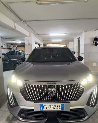 Peugeot 2008 1.5 diesel 130cv anno 2024