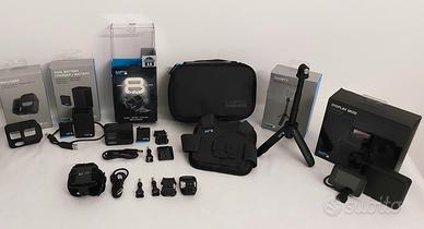 Gopro hero 8 nuovissima e accessori ORIGINALI
