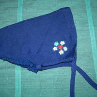 Cappello-foulard in lana vintage per bambina