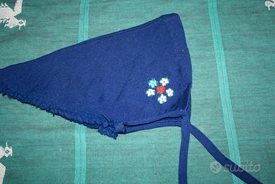Cappello-foulard in lana vintage per bambina