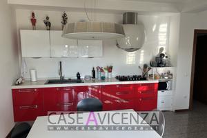 APPARTAMENTO TRICAMERE TERRAZZATO SEMI ARREDATO