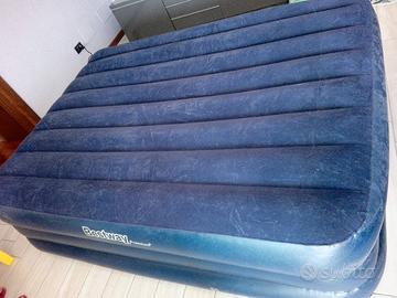 materasso gonfiabile matrimoniale con pompa