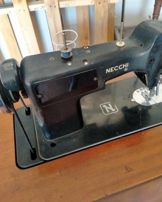 Macchina cucire Necchi