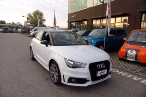 Audi A1 Sportback 1.6 tdi S Line Edition 90cv