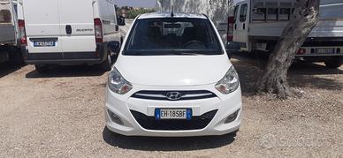 Hyundai i10 2011 - 1.1 benzina Lb automobili