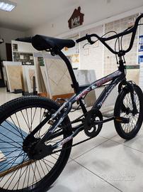 bicicletta BMX LOMBARDO semi nuova