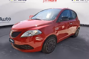 Lancia Ypsilon 1.0 firefly hybrid Silver s&s ...
