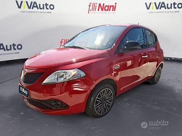 Lancia Ypsilon 1.0 firefly hybrid Silver s&s ...