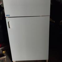 Pilozza con mobile bianco